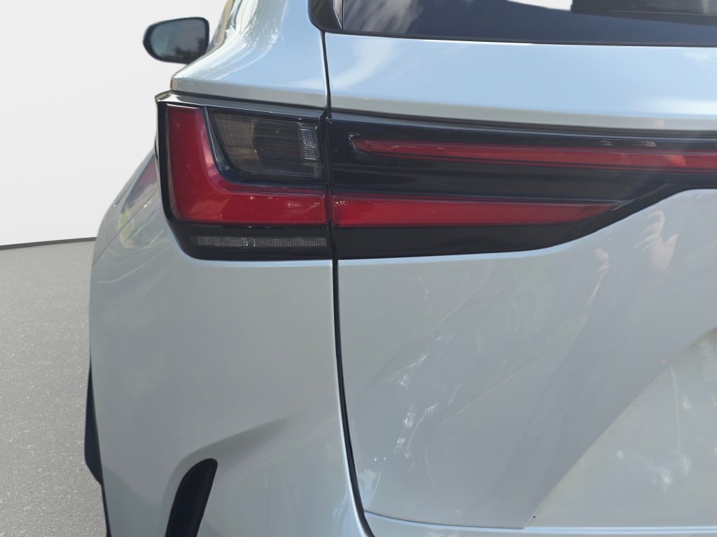 Used 2025 Lexus NX 450h+ AWD w/ Towing Package (2000 Lbs) image 36