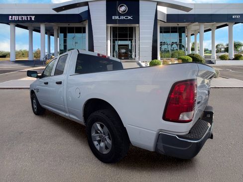 Used 2022 RAM 1500 Classic SLT RWD image 3