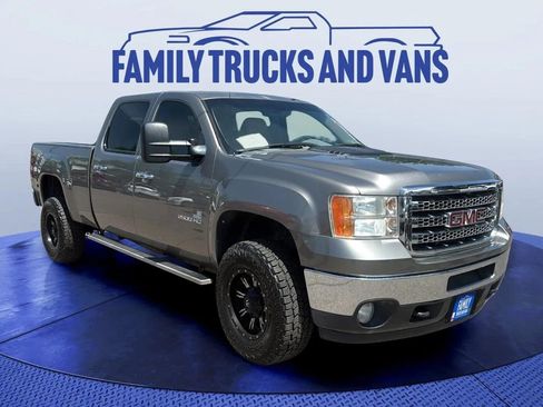 Used 2012 GMC Sierra 2500 SLT w/ SLT Convenience Package AWD/4WD image 7