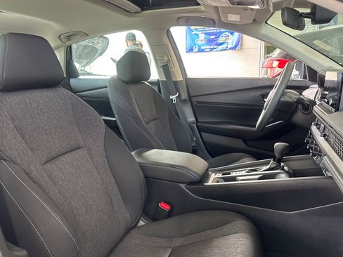 Used 2023 Honda Accord EX image 31