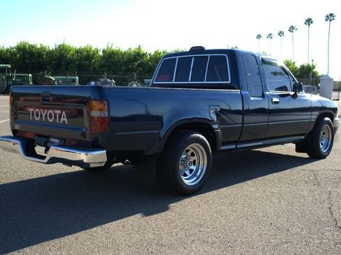 Used 1994 Toyota Pickup DX image 12