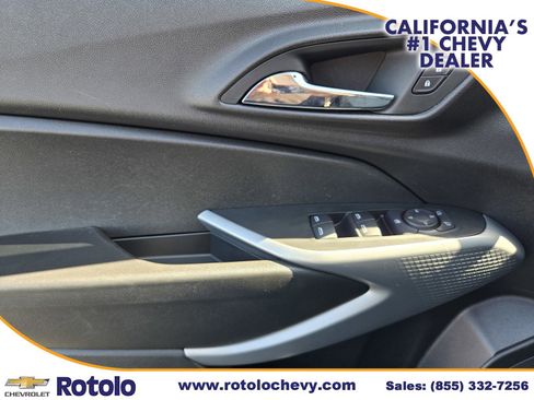 Used 2024 Chevrolet Trax RS FWD image 18