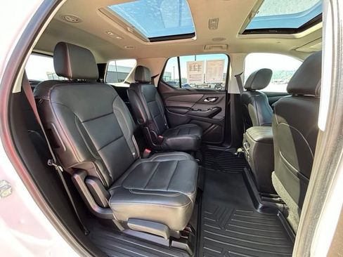Used 2020 Chevrolet Traverse RS AWD/4WD image 48