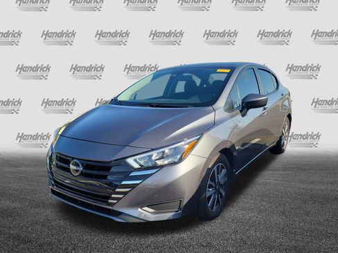 Used 2025 Nissan Versa SV w/ Trunk Package FWD image 4
