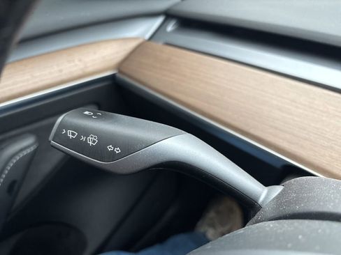 Used 2022 Tesla Model 3 Performance image 27