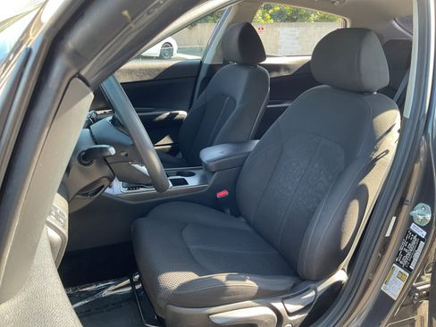 Used 2019 Kia Optima LX FWD image 19