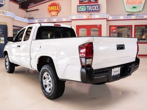 Used 2023 Toyota Tacoma SR image 4