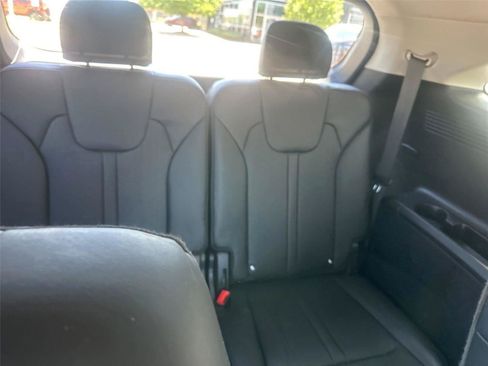 Used 2021 Kia Sorento S FWD image 14