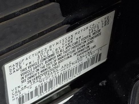Used 2025 Nissan Sentra SV FWD image 27
