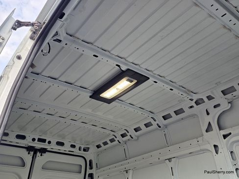 Used 2025 RAM ProMaster 2500 w/ Convenience Group FWD image 11