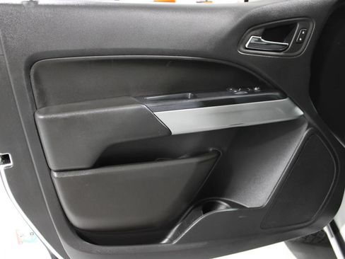 Used 2022 Chevrolet Colorado LT w/ Fleet Safety Package AWD/4WD image 41