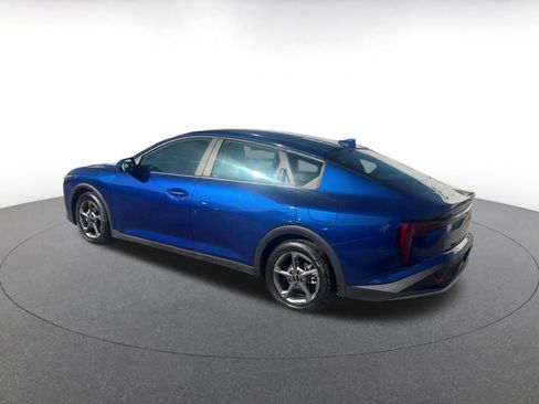 Used 2025 Kia K4 LXS image 10