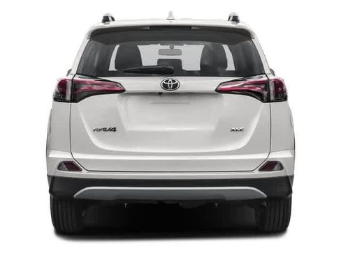 Used 2016 Toyota RAV4 XLE image 8