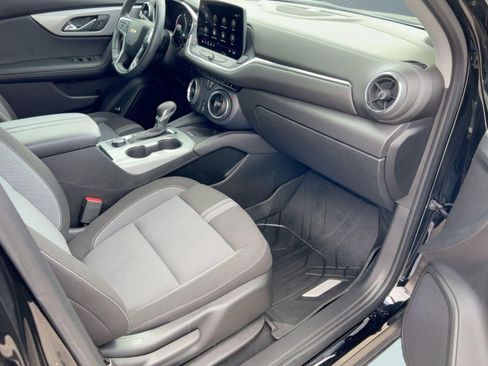 Certified 2023 Chevrolet Blazer LT w/ Convenience Package image 31