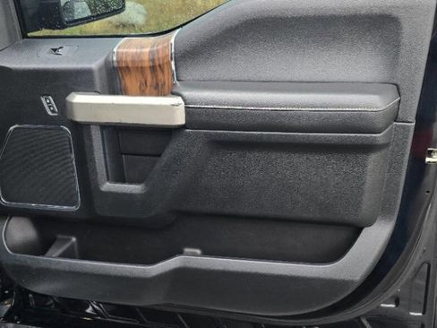 Used 2018 Ford F150 Lariat w/ Equipment Group 502A Luxury image 22