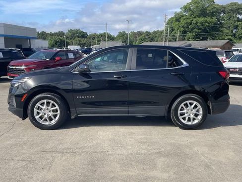 Used 2024 Chevrolet Equinox LT FWD image 2