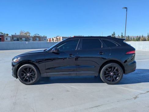 Used 2017 Jaguar F-PACE Prestige image 9