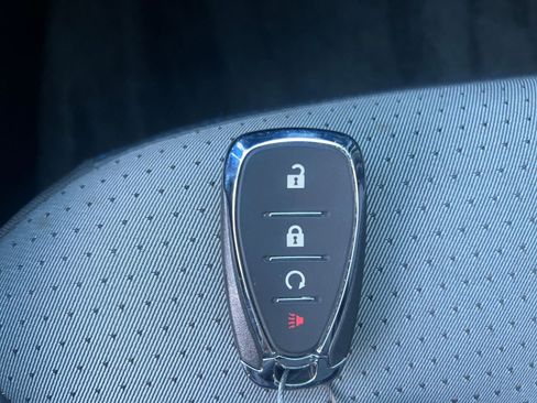 Used 2025 Chevrolet Trax LT image 22