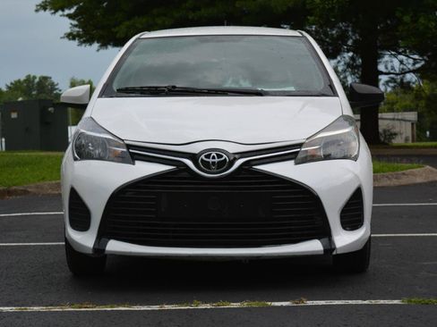 Used 2016 Toyota Yaris L FWD image 2