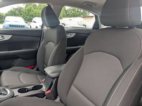 Used 2024 Kia Forte LXS FWD image 15