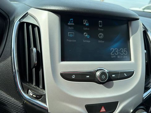 Used 2017 Chevrolet Cruze LS image 24