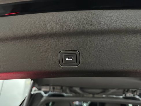 Used 2023 GMC Yukon XL AT4 w/ AT4 Premium Package AWD/4WD image 37