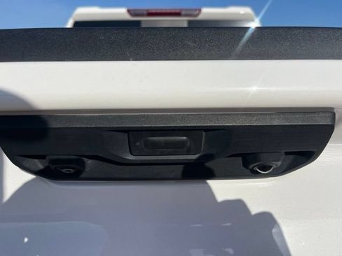 Used 2025 Chevrolet Silverado 1500 LT AWD/4WD image 7