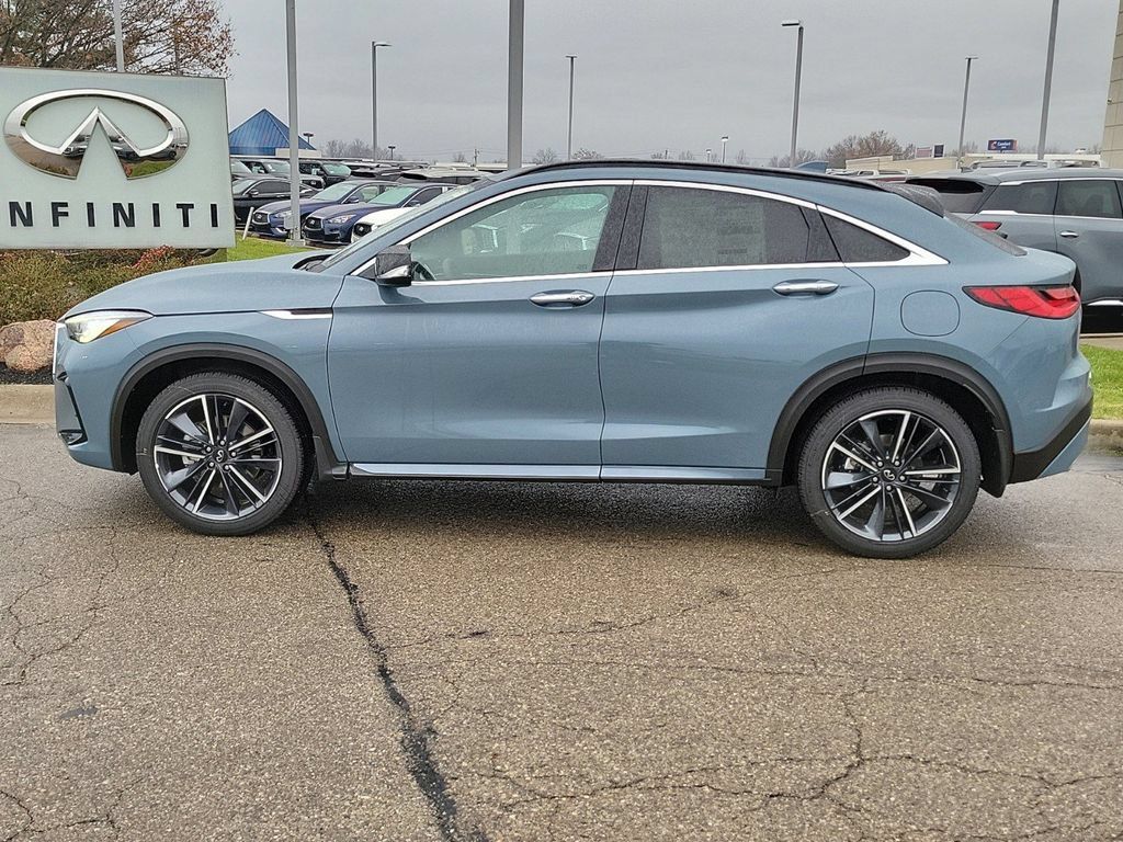 Used 2025 INFINITI QX55 Luxe w/ Cargo Package AWD/4WD image 2
