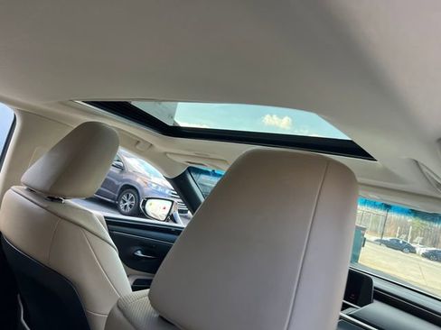 Used 2019 Lexus ES 350 image 32