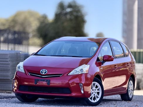 Used 2013 Toyota Prius V Two FWD image 1