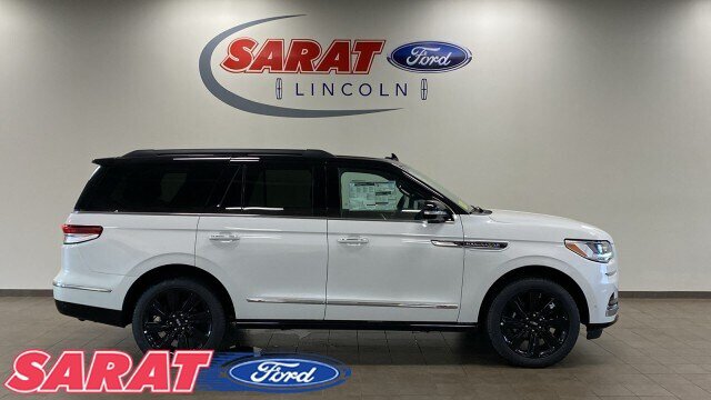 New 2024 Lincoln Navigator Black Label AWD/4WD image 1