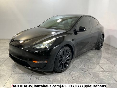 Used 2023 Tesla Model Y Performance AWD/4WD image 2