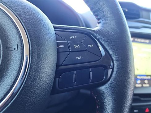 Used 2022 Jeep Renegade Trailhawk image 28