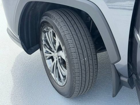 Certified 2022 Toyota RAV4 XLE Premium AWD/4WD image 29