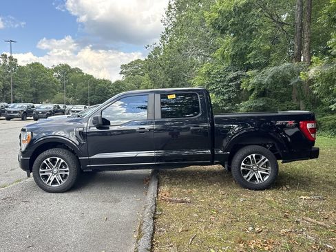Used 2021 Ford F150 XL w/ STX Appearance Package AWD/4WD image 4