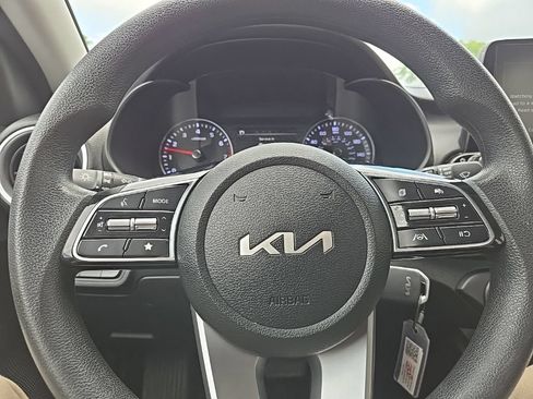 Certified 2024 Kia Forte LXS FWD image 13