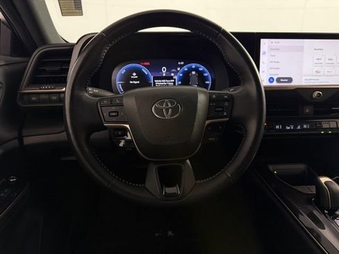 Used 2024 Toyota Crown XLE image 20