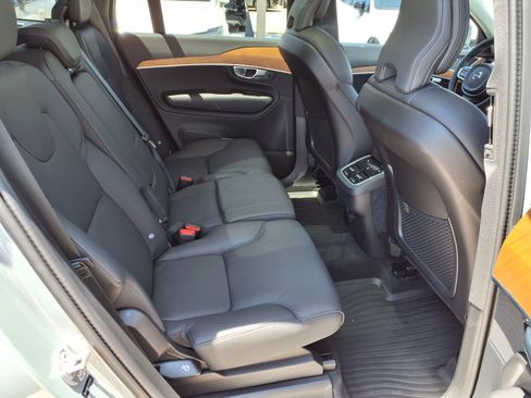 Certified 2024 Volvo XC90 B6 Plus AWD/4WD image 15