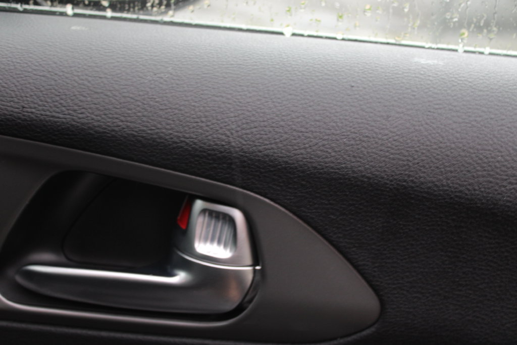 Used 2025 Chrysler Pacifica Select FWD image 19