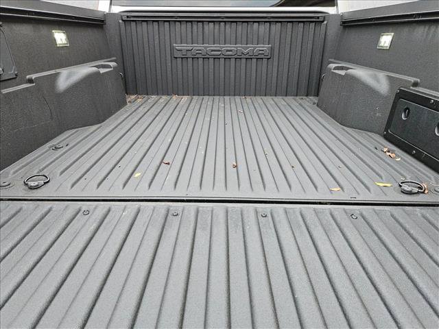 Used 2025 Toyota Tacoma TRD Off-Road AWD/4WD image 6