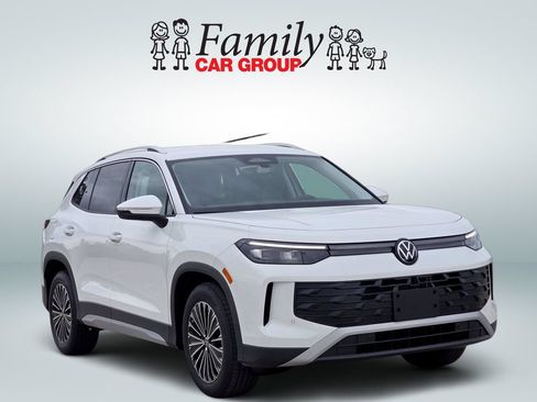 New 2026 Volkswagen Tiguan S FWD image 2