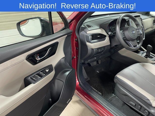 Used 2025 Subaru Forester Limited AWD/4WD image 10