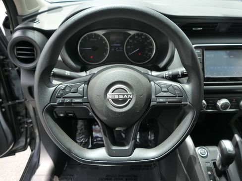 Used 2024 Nissan Kicks S FWD image 17