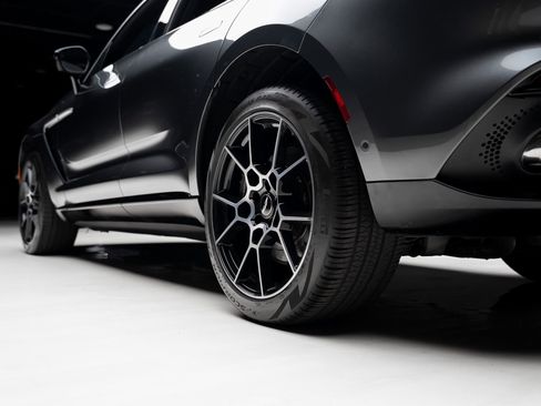 Used 2021 Aston Martin DBX image 75