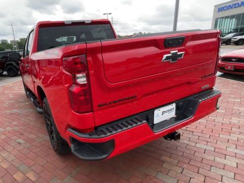 Used 2024 Chevrolet Silverado 1500 Custom w/ Turbomax Blackout Package AWD/4WD image 8