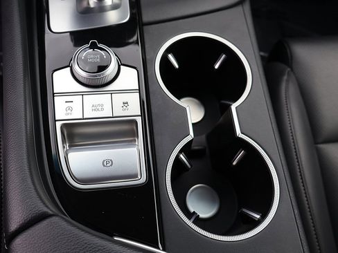 Used 2019 Genesis G70 2.0T Advanced image 51