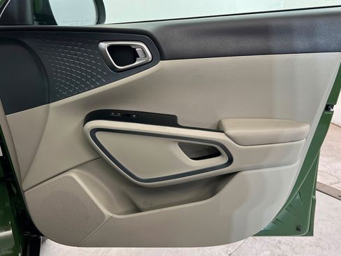 Used 2023 Kia Soul EX image 24