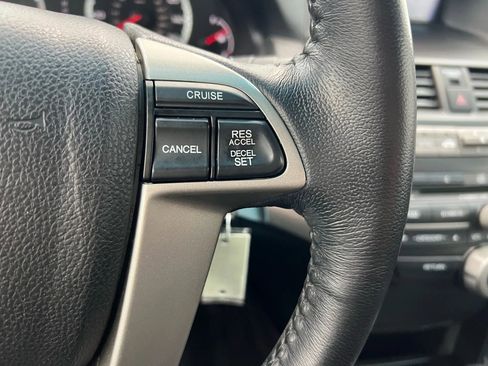 Used 2010 Honda Accord EX-L image 17