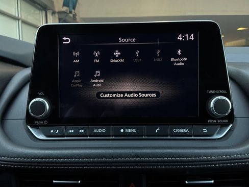 Used 2025 Nissan Rogue SV FWD image 31