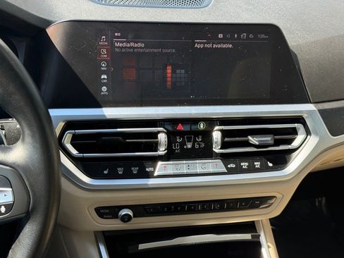 Used 2021 BMW 330i xDrive Sedan image 10